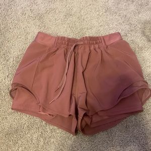 MPG SPORT FLOWY SHORTS.